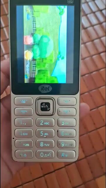 Itel Điện thoại phổ thông Vàng đồng 4G. Mua bán Điện thoại tại Quận 12 Tp Hồ Chí Minh được đăng bởi Lê Dũng hình 1