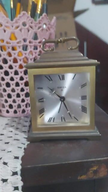 Đồng hồ để bàn SWIZA Đồng. Mua bán Nội thất, đồ gia dụng khác tại Quận 12 Tp Hồ Chí Minh được đăng bởi Trần Hân hình 1