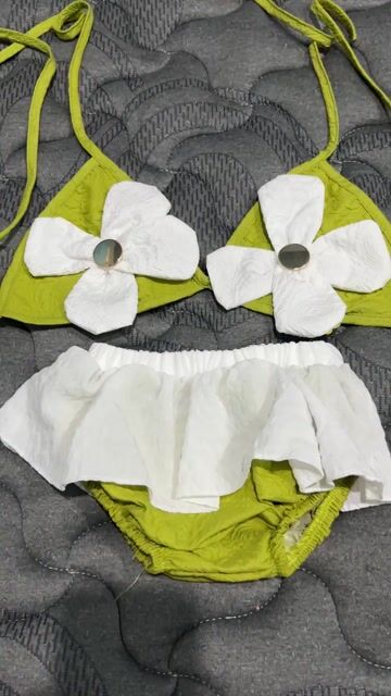 Đồ bơi nữ Vải Xanh lá, Trắng trẻ em 10-14kí. Mua bán Quần áo tại Huyện Bình Sơn Quảng Ngãi được đăng bởi Trà Giang hình 1