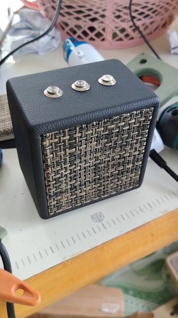 Loa Bluetooth tự làm tháo từ JBL Flip4 Đen. Mua bán Tivi, Âm thanh tại Huyện Hàm Thuận Bắc Bình Thuận được đăng bởi October hình 1