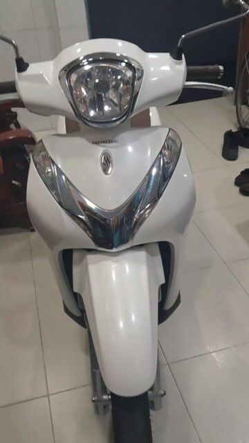 Honda SH Mode 2019 Trắng 16000 km. Mua bán Xe máy tại Quận Bình Thạnh Tp Hồ Chí Minh được đăng bởi Nguyen anh tuan hình 1