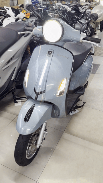 Esperro Vespa 2023 Xám xanh 2000 km mới keng. Mua bán Xe máy tại Thành phố Huế Thừa Thiên Huế được đăng bởi Xe Máy Nhật Vy hình 1