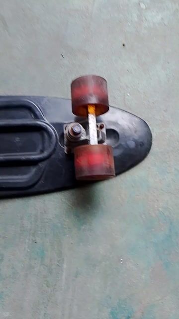 Ván trượt Đen chính hãng . Mua bán Đồ thể thao, Dã ngoại tại Quận 6 Tp Hồ Chí Minh được đăng bởi Ngọc Lực hình 1