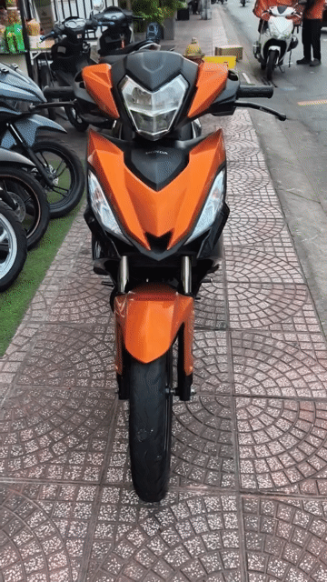 Honda Winner 150cc 2017 bs 95e1-47776. Mua bán Xe máy tại Quận Phú Nhuận Tp Hồ Chí Minh được đăng bởi Thanh Hùng xebachin  hình 1