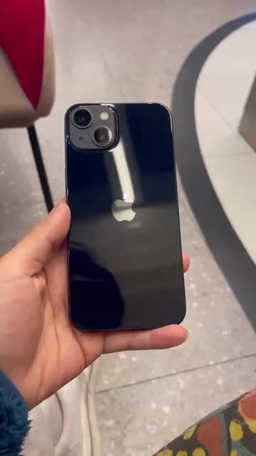 CẦN BÁN iPhone 13 128GB QUỐC TẾ CHO ACE CẦN DÙNG. Mua bán Điện thoại tại Quận Tây Hồ Hà Nội được đăng bởi Thuuu hình 1