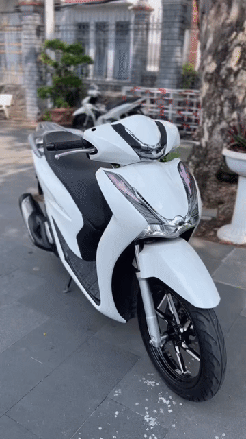 SH 125 2025 Dọn Kiểng CHÍNH CHỦ CÓ BÁN GÓP. Mua bán Xe máy tại Thành phố Thủ Đức Tp Hồ Chí Minh được đăng bởi XE MÁY CỦ  hình 1
