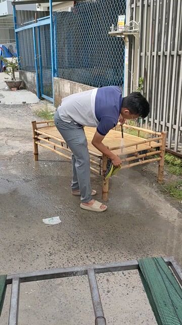 Giường tre nâu đa dạng kích cỡ. Mua bán Giường, chăn ga gối nệm tại Quận 12 Tp Hồ Chí Minh được đăng bởi Bố Kẹo Chíp hình 1