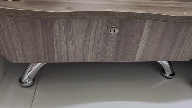Bàn trang điểm Gỗ Nâu vân gỗ Hiện đại. Mua bán Bàn ghế tại Quận 8 Tp Hồ Chí Minh được đăng bởi Nguyen Anhh Thu hình 1
