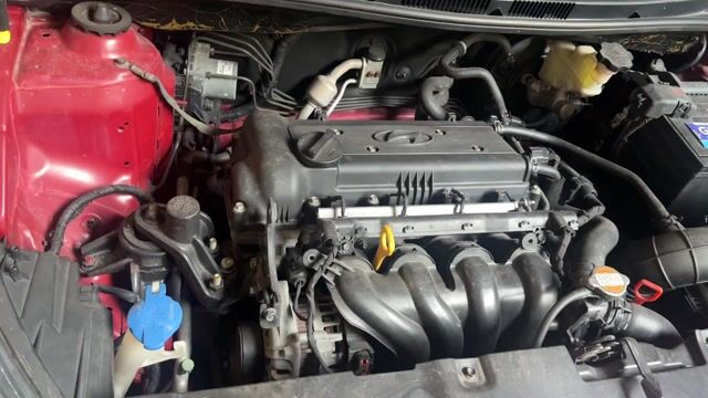 Hyundai Accent màu Đỏ. Mua bán Ô tô tại Thành phố Dĩ An Bình Dương được đăng bởi Như hình 1