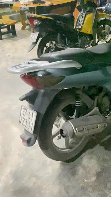 Honda SH 2006 Xám Ý. Mua bán Xe máy tại Thị xã Hoàng Mai Nghệ An được đăng bởi Ho Xuan Trung hình 1