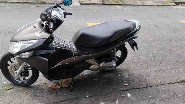 Bán xe AriBlade 2011 nhà dùng, chạy máy êm lắm. Mua bán Xe máy tại Quận Tân Phú Tp Hồ Chí Minh được đăng bởi Huy Vân hình 1