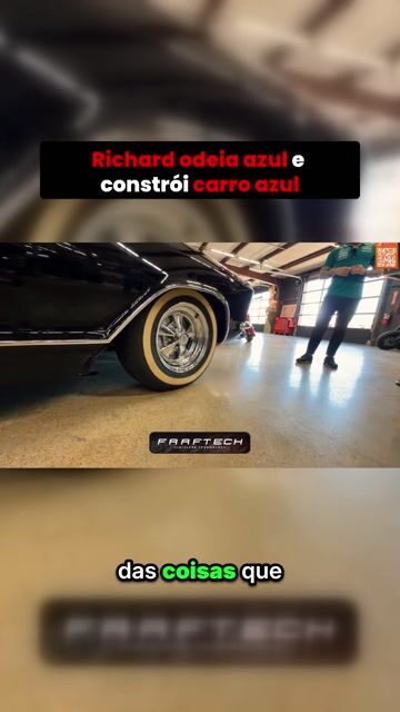 Richard odeia azul e constrói carro azul