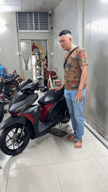 Honda Vario 150 Đen đỏ. Mua bán Xe máy tại Quận 8 Tp Hồ Chí Minh được đăng bởi Ut Thiện hình 1