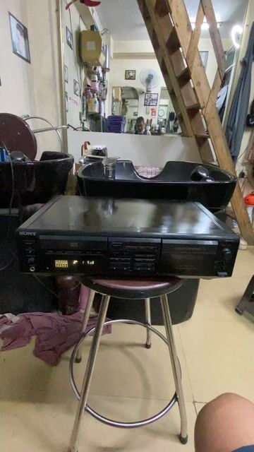 Đầu đĩa CD Sony và cassette 2 chức năng đẹp. Mua bán Tivi, Âm thanh tại Quận Thanh Xuân Hà Nội được đăng bởi Văn sỹ cắt tóc hình 1