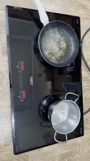 Bếp từ đôi CHEFS Đức Đen. Mua bán Bếp, lò, đồ điện nhà bếp tại Quận Hà Đông Hà Nội được đăng bởi Sóng biển hình 1