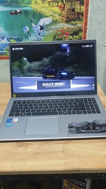 Acer Aspire 3 Bạc Like New. Mua bán Laptop tại Huyện Bình Chánh Tp Hồ Chí Minh được đăng bởi Anh Duy hình 1