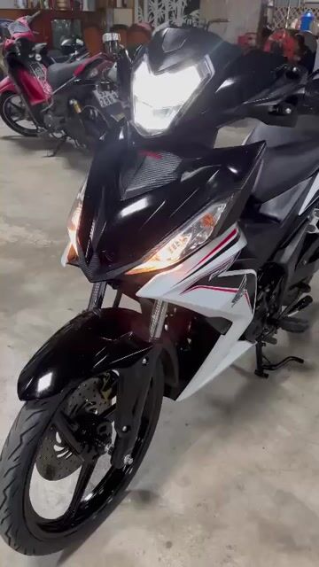Honda Winner V1 2018 Đen trắng 17000 km. Mua bán Xe máy tại Thị xã Bến Cát Bình Dương được đăng bởi xe máy trả góp tín nghĩa  hình 1