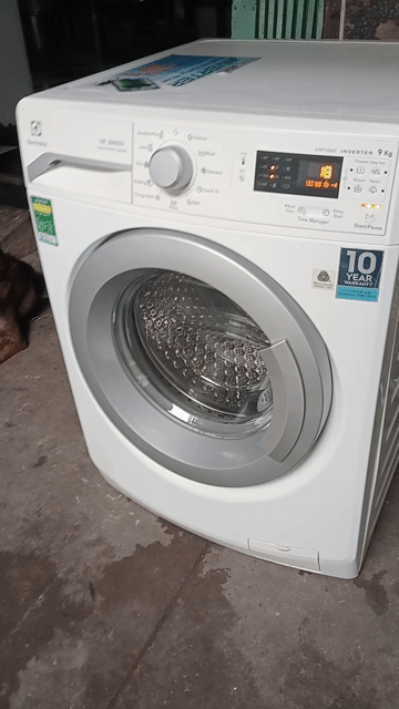 Máy giặt Electrolux EWF12942 9kg Inverter Trắng. Mua bán Máy giặt tại Quận Tân Phú Tp Hồ Chí Minh được đăng bởi Điện Tử Quách Điêu hình 1