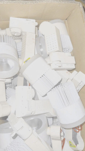 Đèn rọi Trắng Vàng 18 cái Kèm ray. Mua bán Đèn tại Thành phố Thủ Đức Tp Hồ Chí Minh được đăng bởi Xuân Lợi hình 1