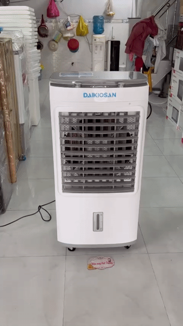 Quạt hơi nước Daikiosan DM102 40 lít nút vặn. Mua bán Quạt tại Huyện Bình Chánh Tp Hồ Chí Minh được đăng bởi Điện Máy Cát Tường hình 1