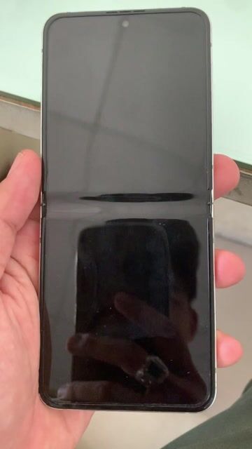 Samsung Z flip 5 256gb/8gb ram 2sim (1sim+esim). Mua bán Điện thoại tại Quận Phú Nhuận Tp Hồ Chí Minh được đăng bởi Tấn Dũng hình 1