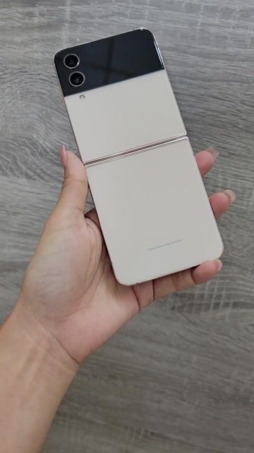 Samsung Z Flip 4 256GB Vàng kem. Mua bán Điện thoại tại Quận Gò Vấp Tp Hồ Chí Minh được đăng bởi KGPHONE  Điện Thoại Di Động giá tốt  hình 1