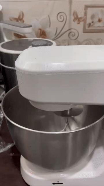 Máy trộn bột CHIGO Trắng. Mua bán Bếp, lò, đồ điện nhà bếp tại Quận 5 Tp Hồ Chí Minh được đăng bởi Tina hình 1