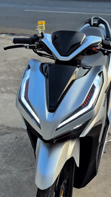 Honda Vario 150 Bạc Đã sử dụng. Mua bán Xe máy tại Huyện Trảng Bom Đồng Nai được đăng bởi Xe Máy Ngọc Hưng hình 1