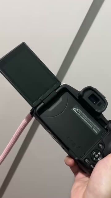 Máy ảnh Canon R50 Đen Như mới. Mua bán Máy ảnh, Máy quay tại Huyện Hóc Môn Tp Hồ Chí Minh được đăng bởi bao nguyen hình 1