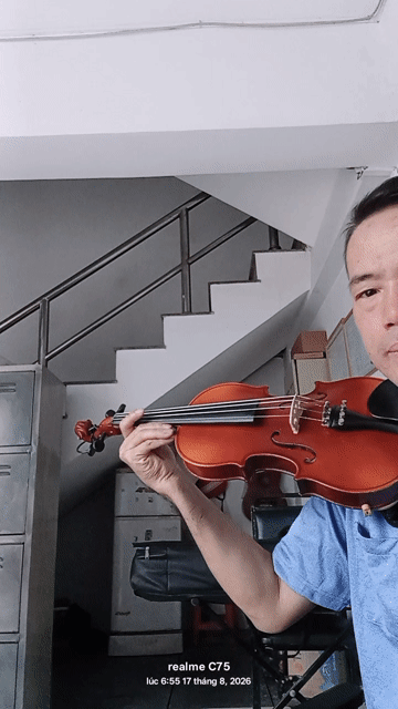 Đàn Violin 3/4 Nâu đỏ đã qua sử dụng. Mua bán Nhạc cụ tại Quận Tân Phú Tp Hồ Chí Minh được đăng bởi thiên phú  hình 1