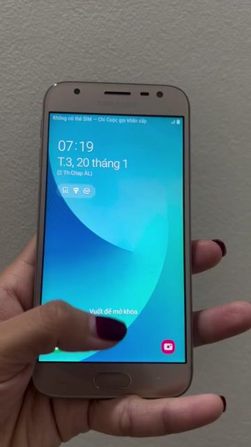 Samsung J3 Pro 16GB Vàng bạc. Mua bán Điện thoại tại Huyện Nghĩa Hưng Nam Định được đăng bởi Phúc hình 1