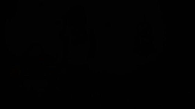 Model - Julie_Magnetic dirtytalk