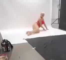 Model - SarahzLove dildo