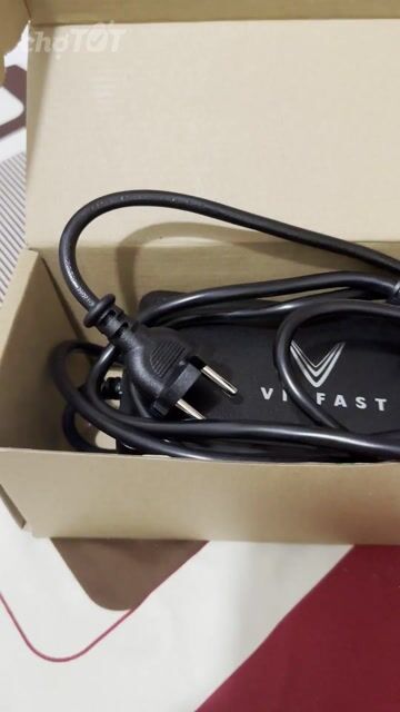 Bộ Sạc Pin 400W Vinfast. Mua bán Phụ kiện (Màn hình, Chuột...) tại Quận Bình Thạnh Tp Hồ Chí Minh được đăng bởi Trung Dũng hình 1