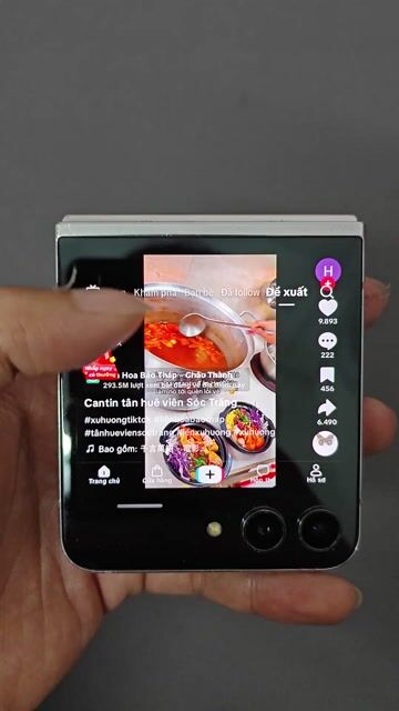 Samsung Z Flip 5 Tím Hư màn hình trong. Mua bán Điện thoại tại Huyện Châu Thành Sóc Trăng được đăng bởi Đại hình 1