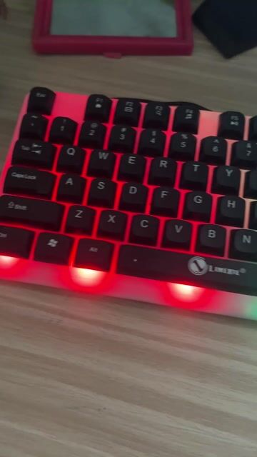 Bàn phím giả cơ còn mới. Mua bán Phụ kiện (Màn hình, Chuột...) tại Huyện Giồng Riềng Kiên Giang được đăng bởi Triệu Đinh hình 1