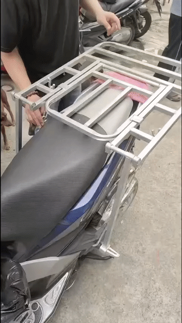 Giá chở hàng gác baga gắn xe máy. Mua bán Phụ tùng xe tại Huyện Hòa Vang Đà Nẵng được đăng bởi Cửa Hàng Xanh 68 hình 1