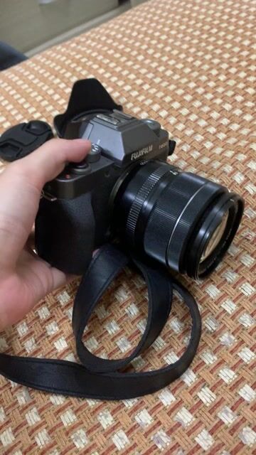 Máy ảnh Fujifilm XT200 kèm lens XF 18-55 Xám cũ. Mua bán Máy ảnh, Máy quay tại Quận Ba Đình Hà Nội được đăng bởi Khánh Vân Lê hình 1