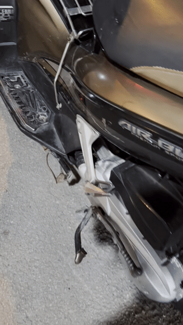 Honda Air Blade Fi Đen vàng. Mua bán Xe máy tại Quận Tân Bình Tp Hồ Chí Minh được đăng bởi Giang hình 1