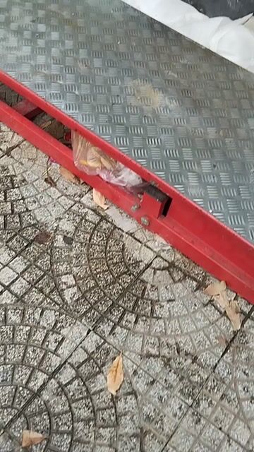 bán bàn nâng điện thủy lực âm nền đang còn mới. Mua bán Phụ tùng xe tại Quận Cẩm Lệ Đà Nẵng được đăng bởi Thanh hình 1