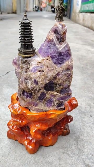 Tượng phong thủy Thạch anh tím. Mua bán Đồ sưu tầm, đồ cổ tại Quận Lê Chân Hải Phòng được đăng bởi Nguyễn Hiếu hình 1