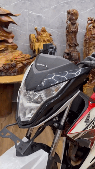 Honda Sonic 150R 2021 có cmc, máy zin. Mua bán Xe máy tại Quận 7 Tp Hồ Chí Minh được đăng bởi Xe Cũ Hiếu CT hình 1