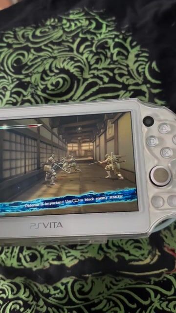 Máy chơi game cầm tay Sony PS Vita 2000 Xanh 64GB. Mua bán Thiết bị chơi game tại Huyện Hóc Môn Tp Hồ Chí Minh được đăng bởi at hình 1