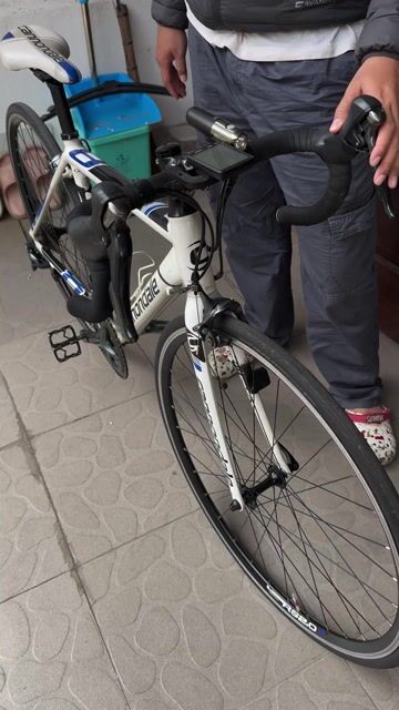 Xe đạp đua Cannondale CAAD8 Nhôm. Mua bán Xe đạp tại Quận Hải Châu Đà Nẵng được đăng bởi Nhung Rosie hình 1