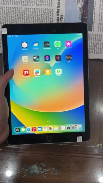 Apple iPad Gen 5 32GB Xám. Mua bán Máy tính bảng tại Quận Hai Bà Trưng Hà Nội được đăng bởi Gia Đồng hình 1