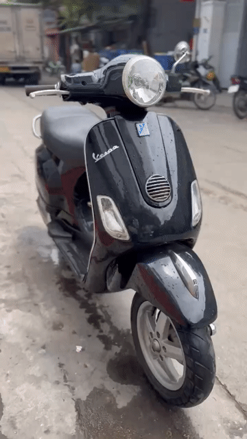 Piaggio Vespa Đen phun xăng điện tử xe đẹp. Mua bán Xe máy tại Quận Nam Từ Liêm Hà Nội được đăng bởi Lan Phương hình 1