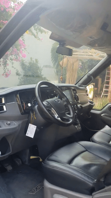 Ford Transit Dcar Limousine 2024 Đen. Mua bán Phương tiện khác tại Quận 12 Tp Hồ Chí Minh được đăng bởi Hoàng trương hình 1