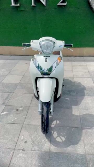 Shmode cuối 2014 trắng khoá tìm xe. Mua bán Xe máy tại Quận Hoàng Mai Hà Nội được đăng bởi Trường Giang Phạm hình 1