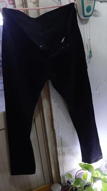 Quần Jean Nam Đen Slim fit Size 31. Mua bán Quần áo tại Quận 1 Tp Hồ Chí Minh được đăng bởi Sơn 2Hand hình 1