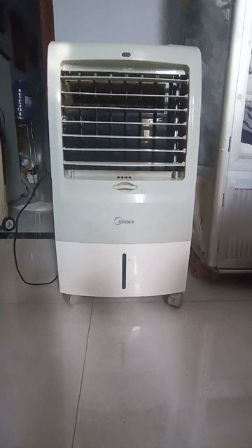 Quạt hơi nước Midea 120-15F Trắng Rất mới. Mua bán Quạt tại Quận 6 Tp Hồ Chí Minh được đăng bởi Nguyễn Lộc hình 1